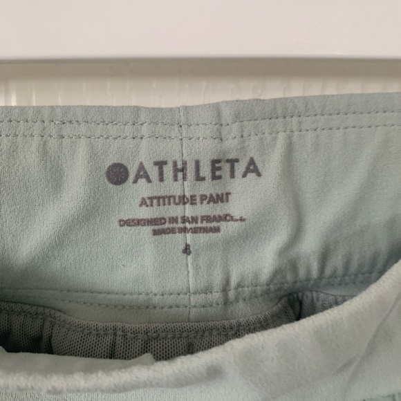 Athleta sage green attitude pant joggers - Picture 4 of 5